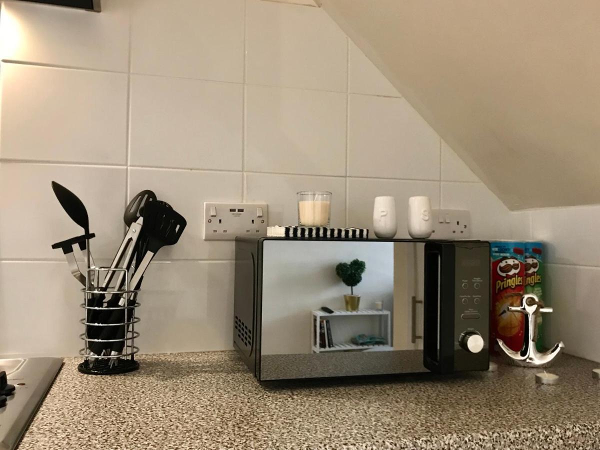 Eastbourne Beach Pier Apartment Bagian luar foto