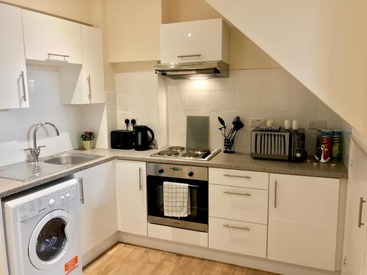 Eastbourne Beach Pier Apartment Bagian luar foto